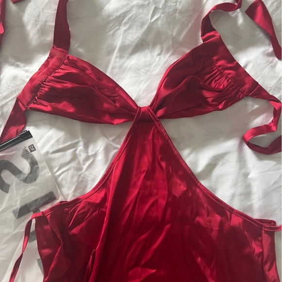 SHEIN VCAY Tie Backless Halter Neck Dress Burgundy Size S OFFER PRICE MUST GO - Picture 13 of 13